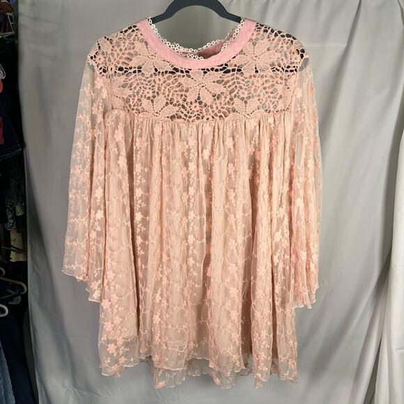 Suzanne Betro Blush Lace Embroidered Mesh Peasant Top 4X Floral Sheer Boho - Picture 12 of 12